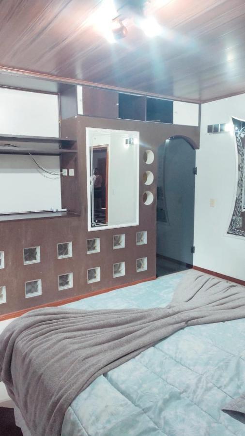 Casa Em Foz Do Iguacuヴィラ エクステリア 写真